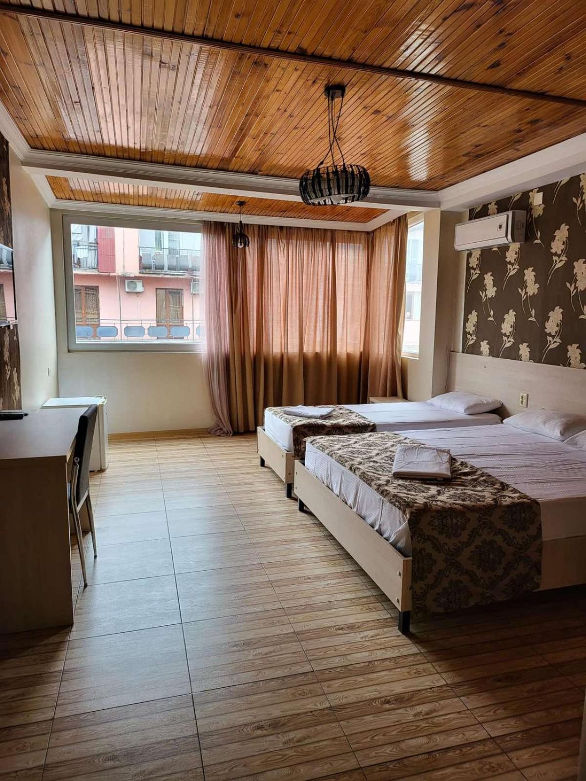 Hotel Elio Batumi Eksteriør billede